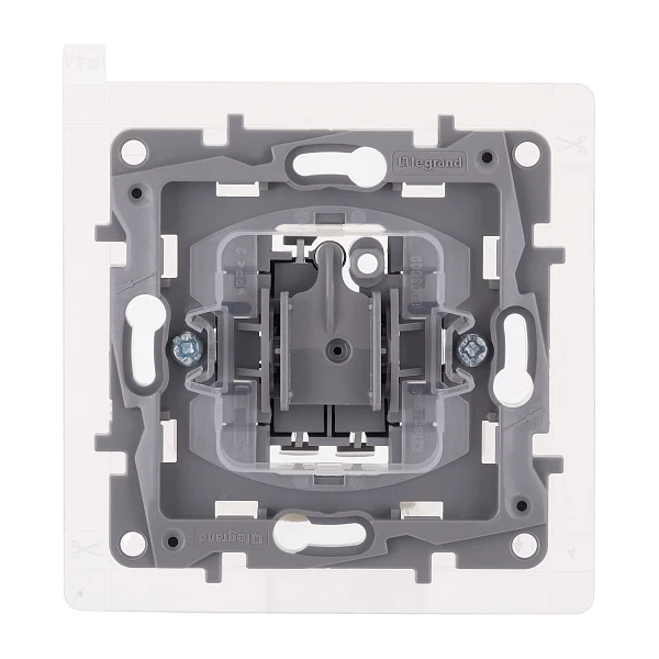 Legrand Etika Белый Переключатель 1-кл IP44