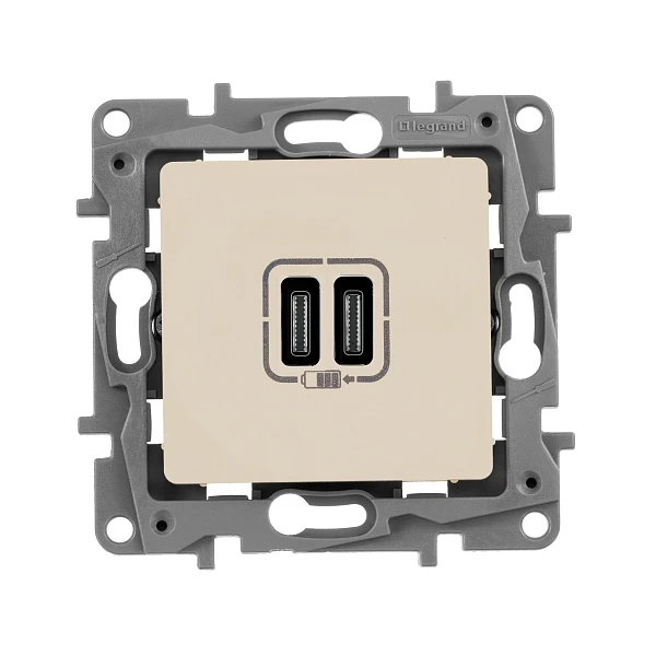 Legrand Etika Белая Зарядка USB C-C