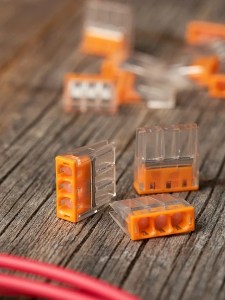 EKF PROxima Строительно-монтажная клемма СМК 2273-243 (с пастой) 3 отверстия 0,5-2.5мм2 (100шт.)